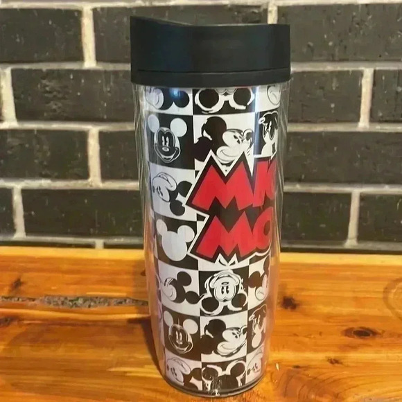 Disney Tumbler - Picture 4 of 8